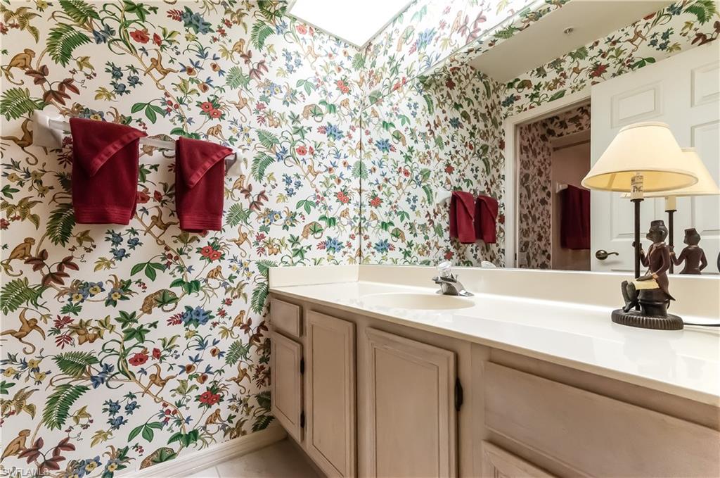 WEDGEWOOD SHERBURNE - Residential