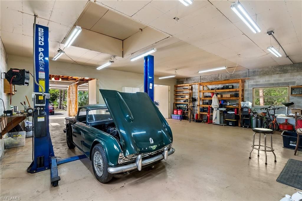 Photo of 3675 1st AVE NW, NAPLES, FL 34120 (MLS # 226008657)