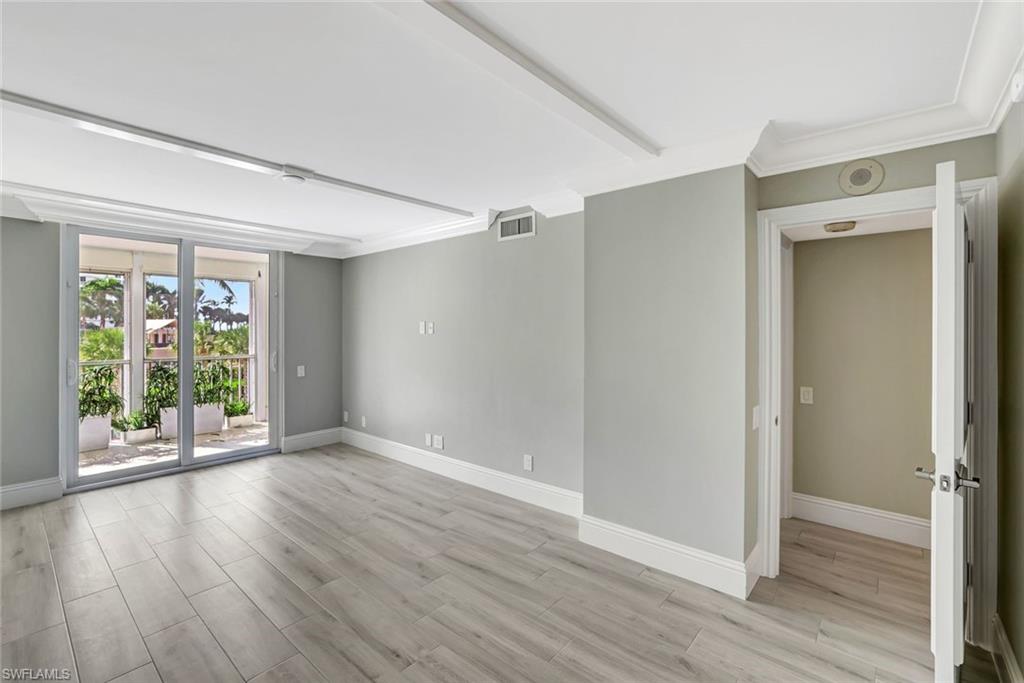 MONACO BEACH CLUB - Residential