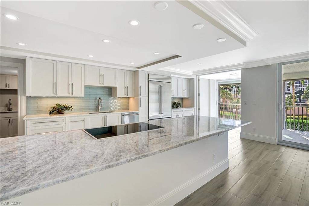 MONACO BEACH CLUB - Residential