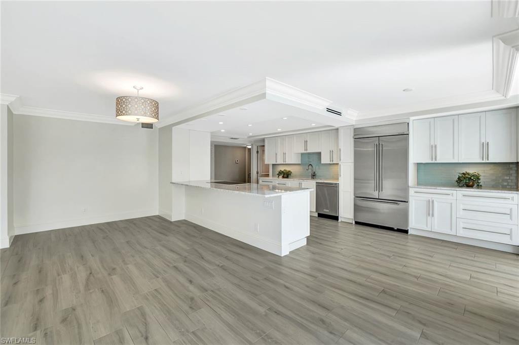 MONACO BEACH CLUB - Residential