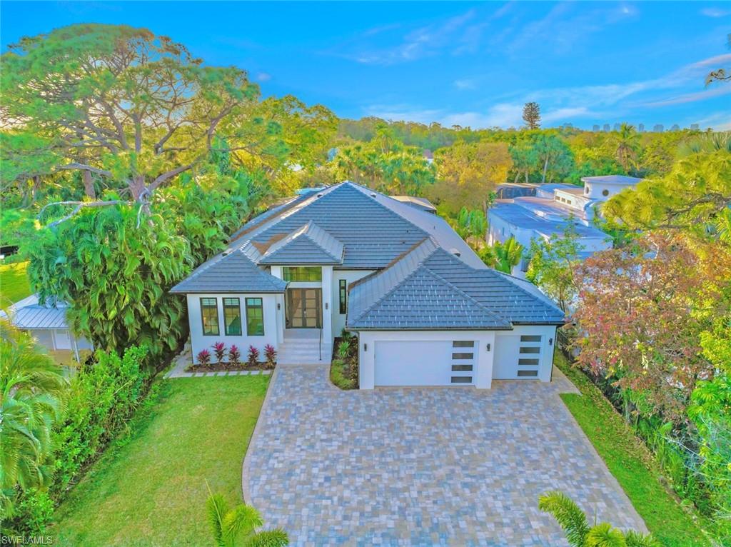 HEITMANS - Residential Lease