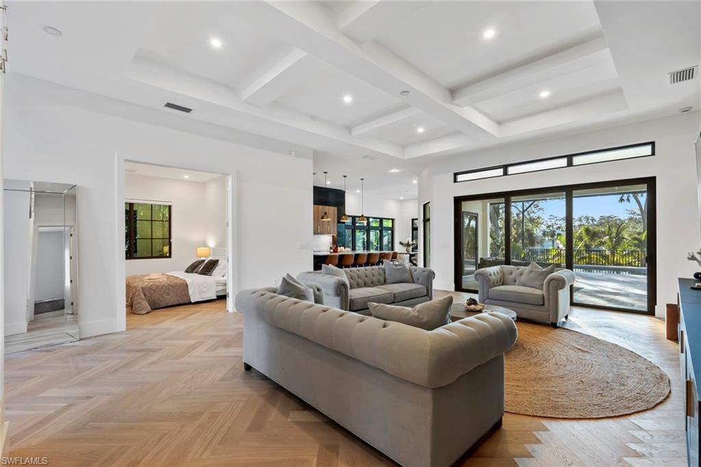 HEITMANS - Residential Lease