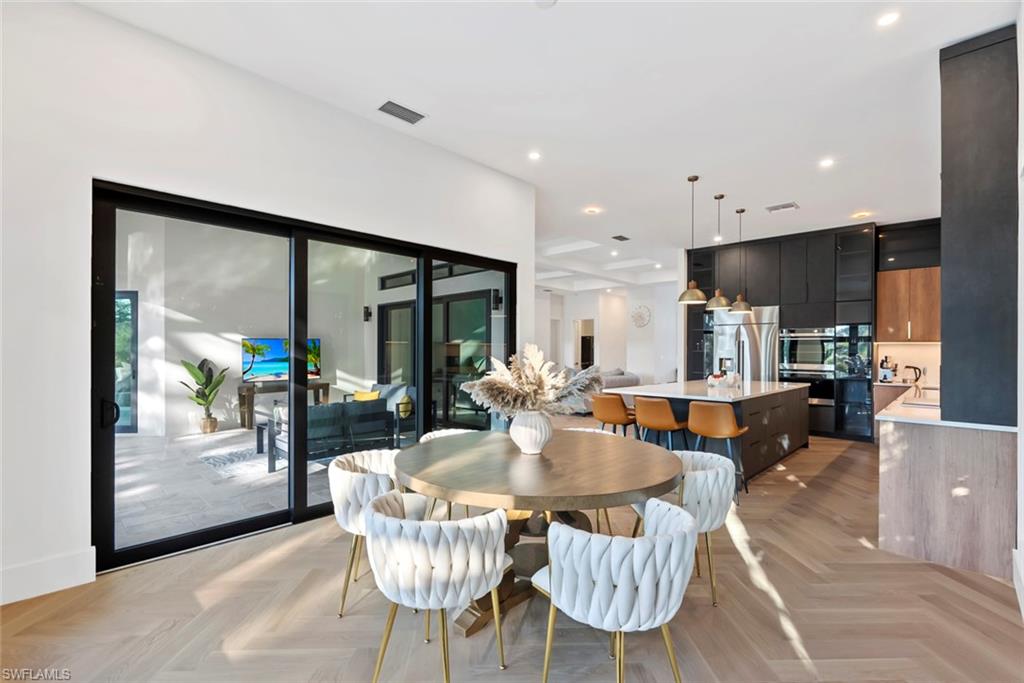 HEITMANS - Residential Lease