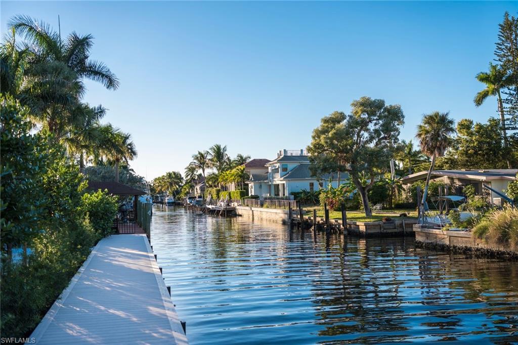 AQUALANE SHORES - Residential