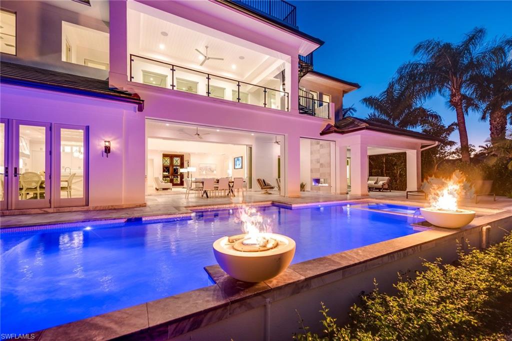 AQUALANE SHORES - Residential