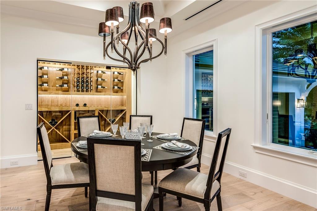 AQUALANE SHORES - Residential