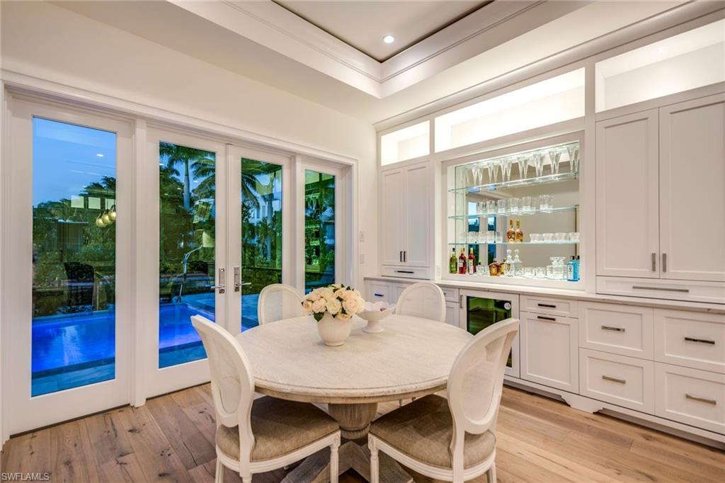 AQUALANE SHORES - Residential