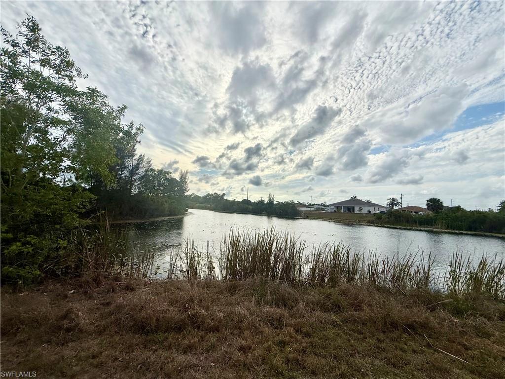 CAPE CORAL - Land