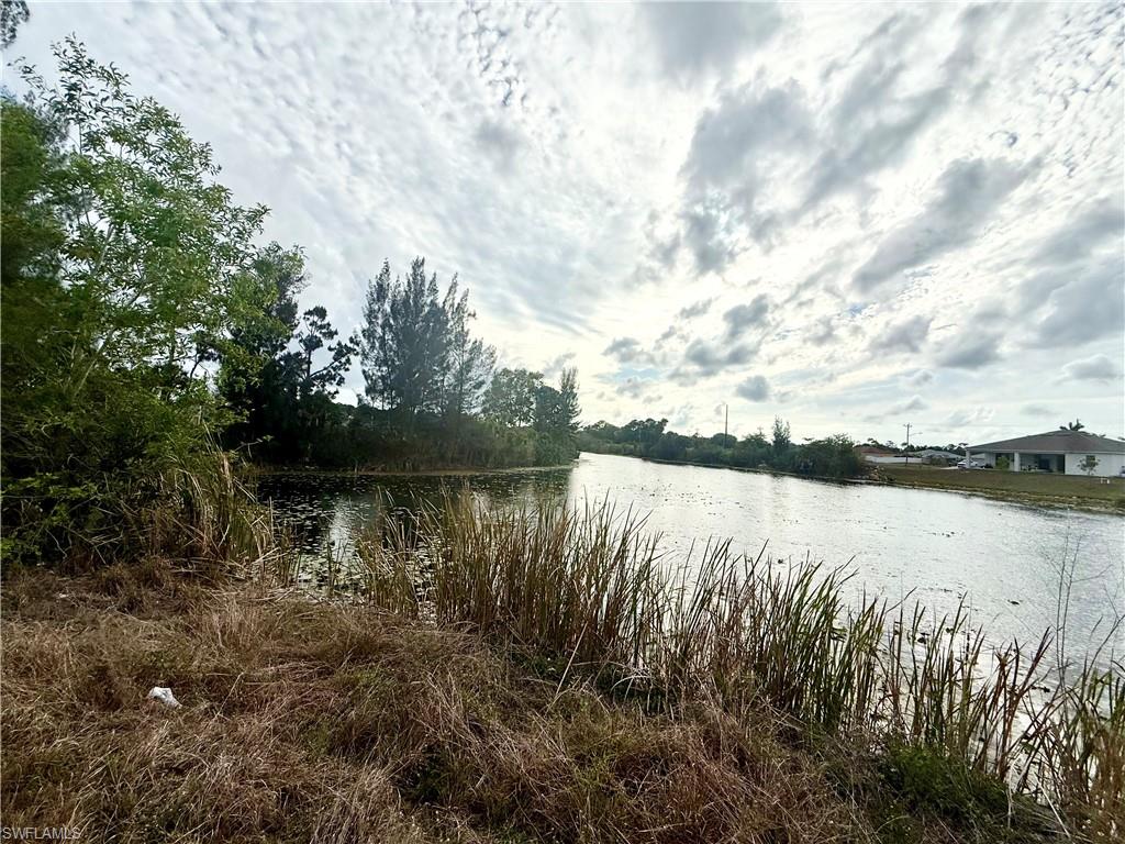 CAPE CORAL - Land