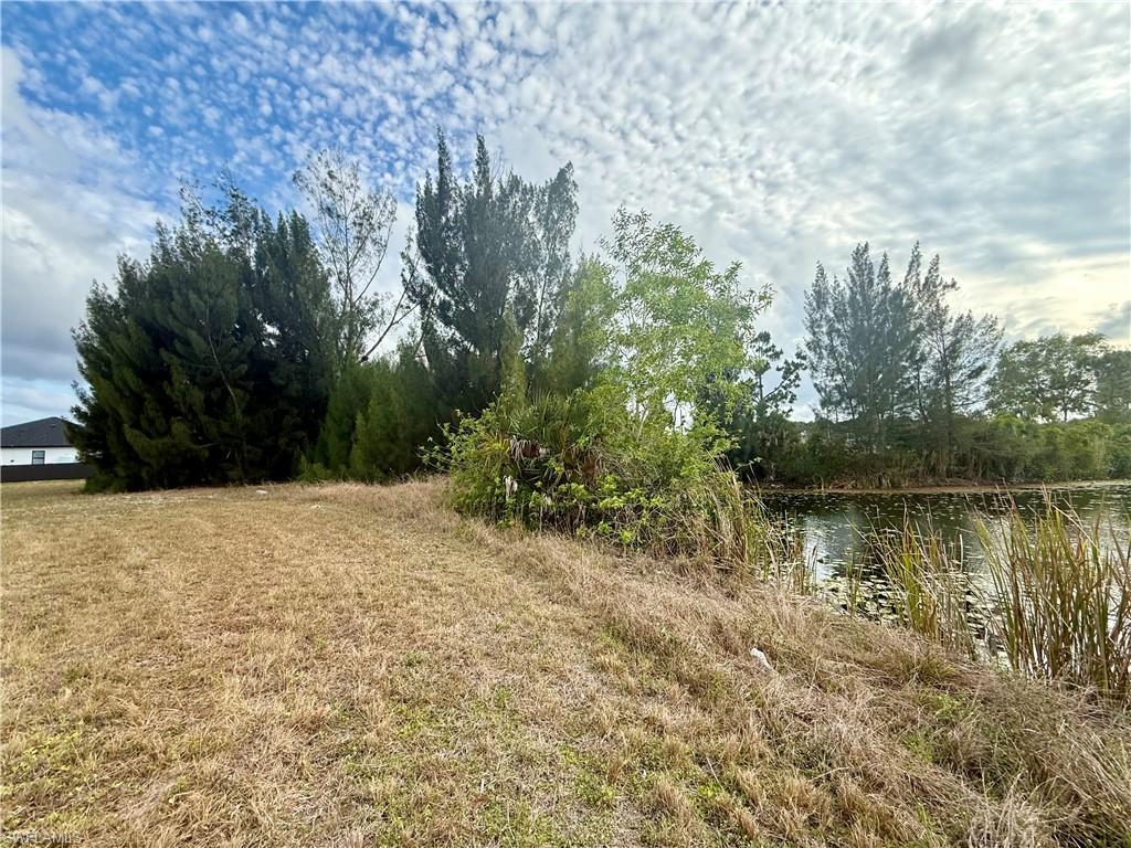 CAPE CORAL - Land
