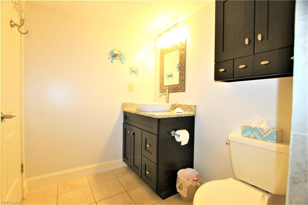 PINEWOOD LAKES - Residential