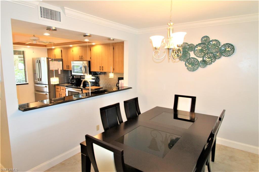 PINEWOOD LAKES - Residential