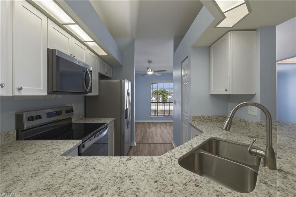 PAVILION CLUB - Residential Lease