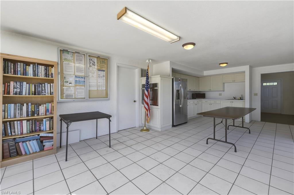 PAVILION CLUB - Residential Lease