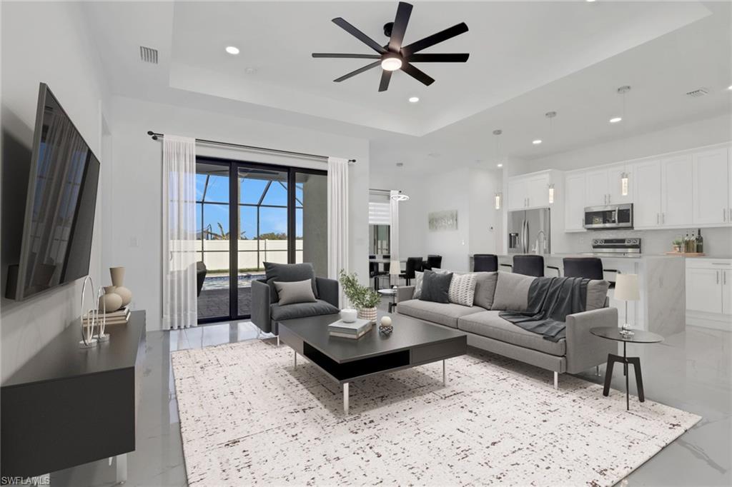 CAPE CORAL - Residential