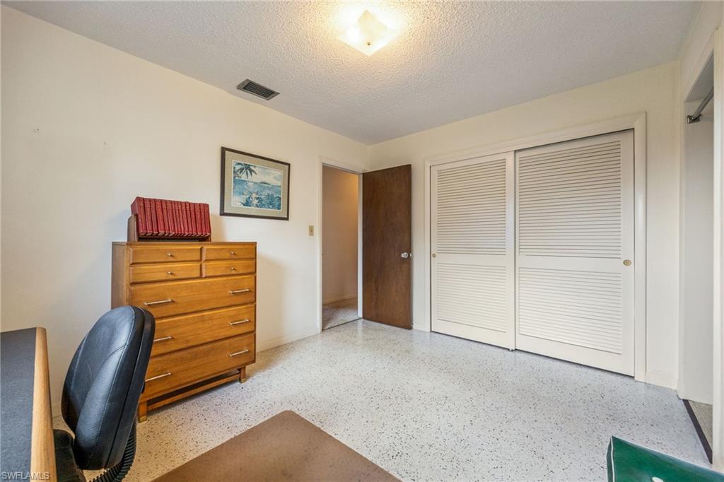 WILLOW LAKE - Residential