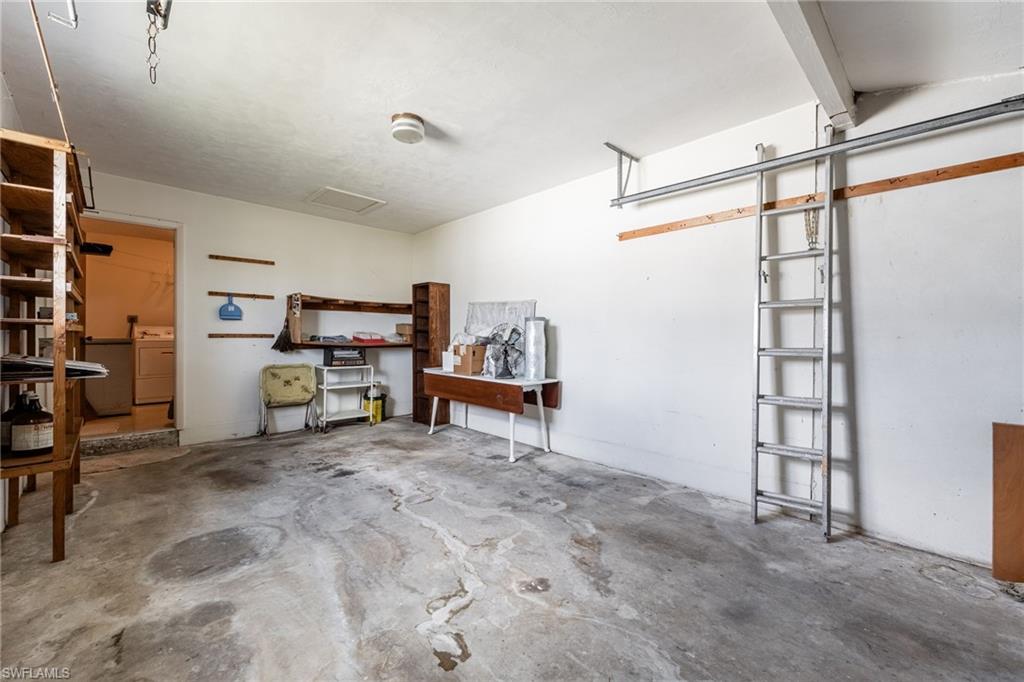 WILLOW LAKE - Residential