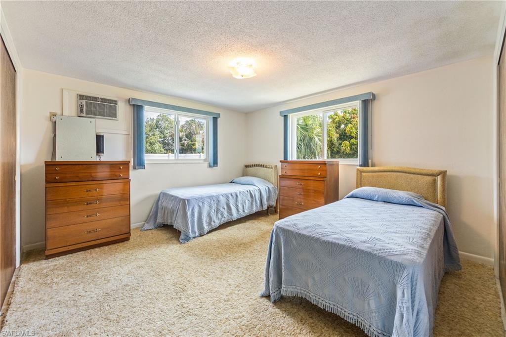 WILLOW LAKE - Residential