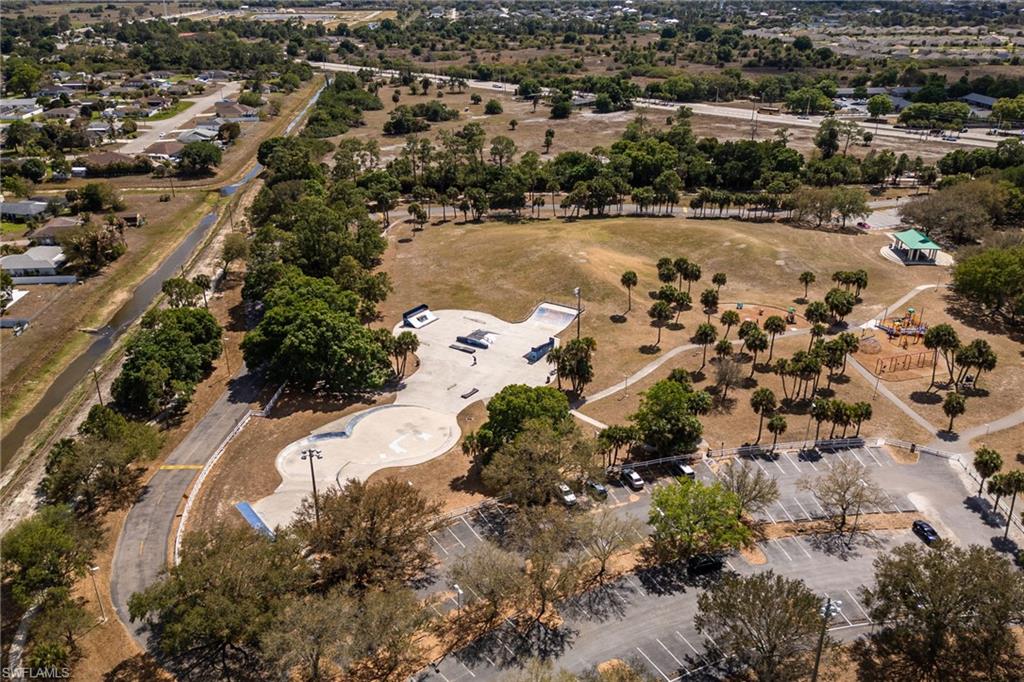 WILLOW LAKE - Residential