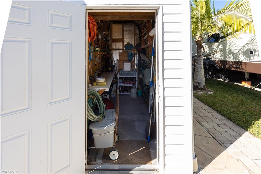 IMPERIAL WILDERNESS - Residential