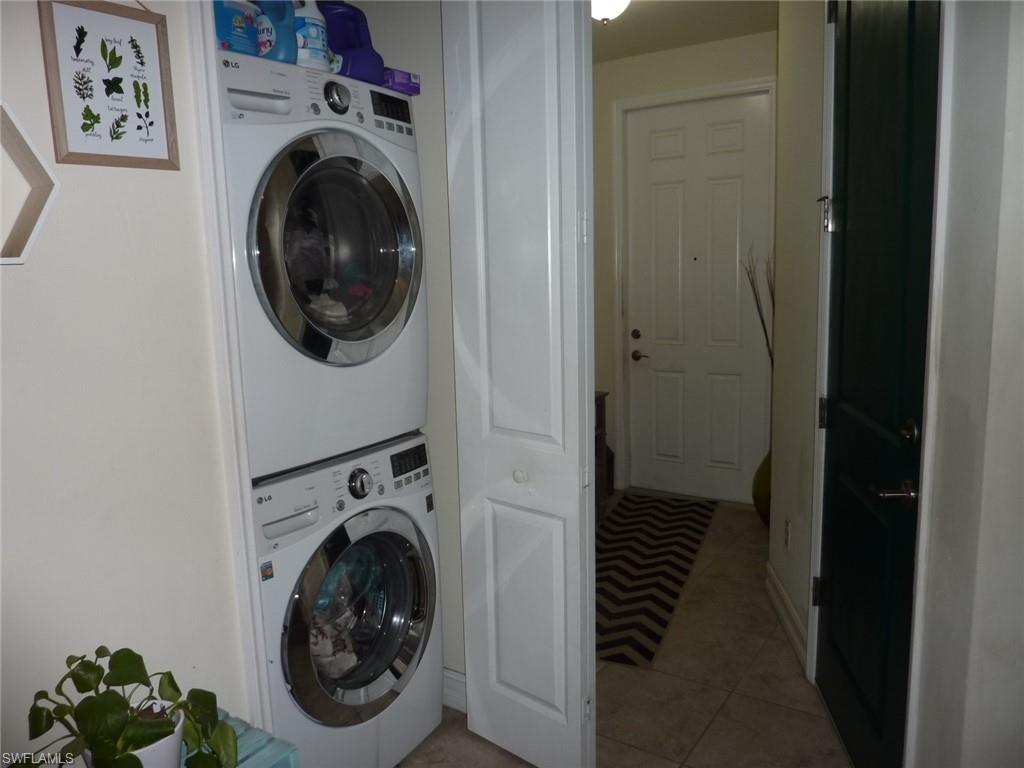 PORTOFINO SPRINGS - Residential