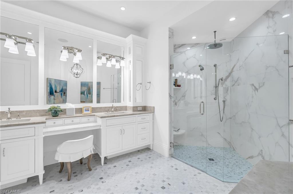 VILLA LA PALMA AT BAY COLONY - Residential