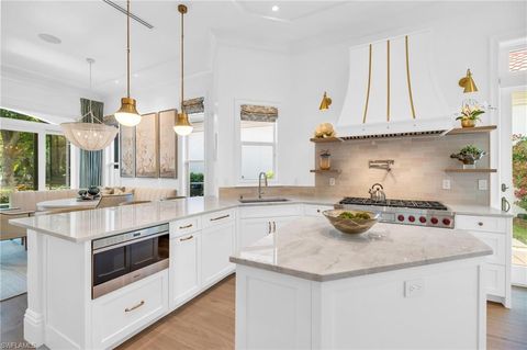 8731 La Palma LN NAPLES FL 34108