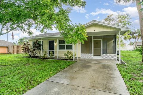 303 Dartmouth AVE LEHIGH ACRES FL 33936