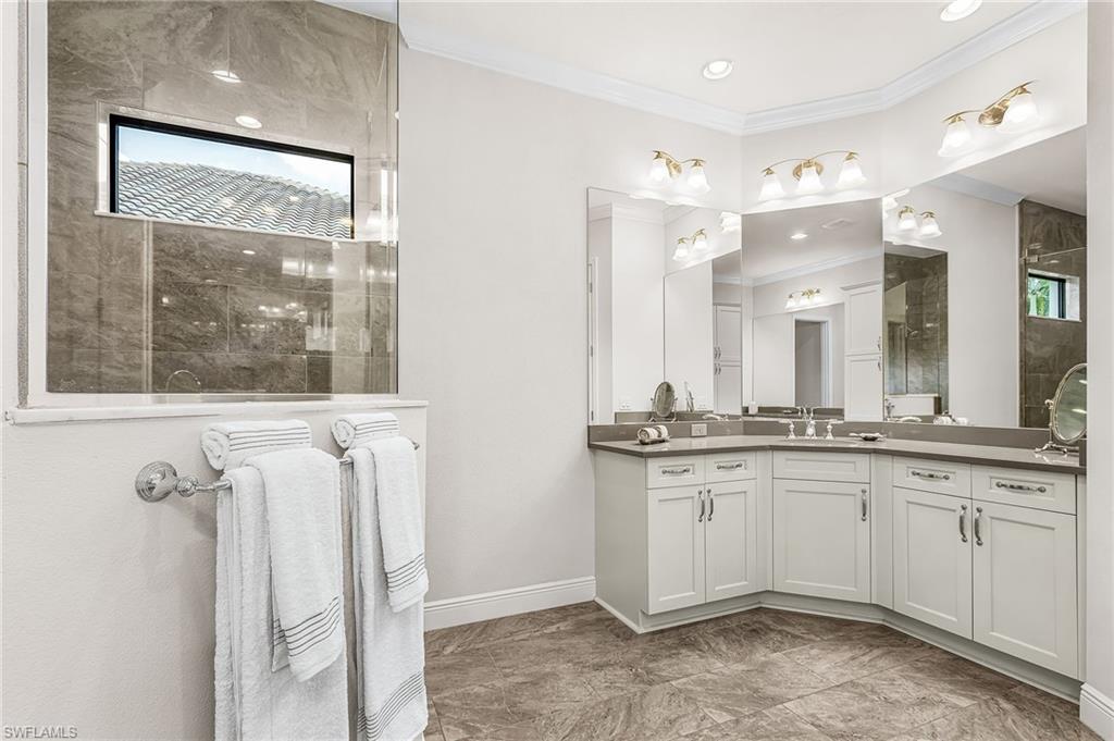 HOLLYBROOK - Residential