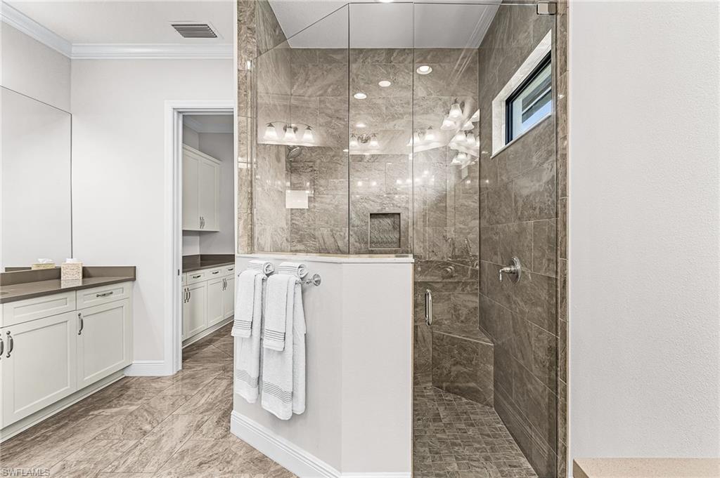 HOLLYBROOK - Residential