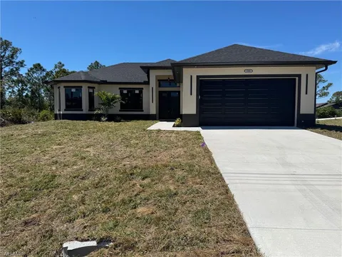 2101 W 9th St, Lehigh Acres, FL 33972 - #: 225026817