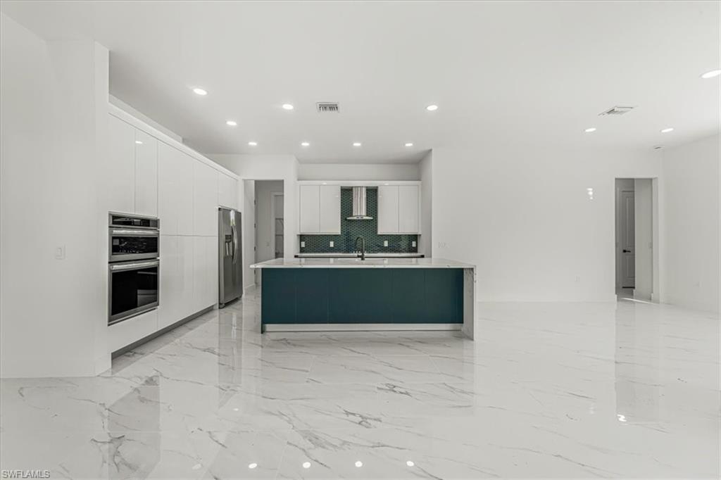 GOLDEN GATE ESTATES - Residential Lease