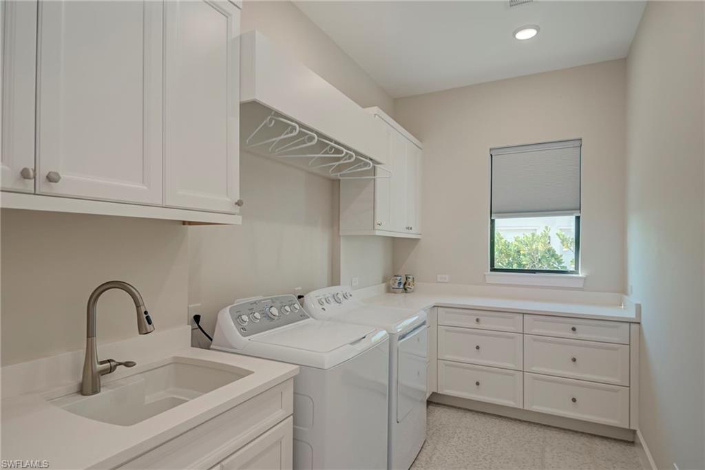 LAKE BABCOCK - Residential