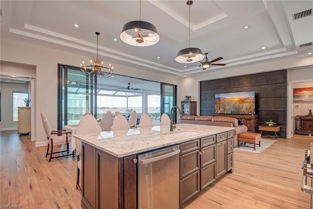 LAKE BABCOCK - Residential