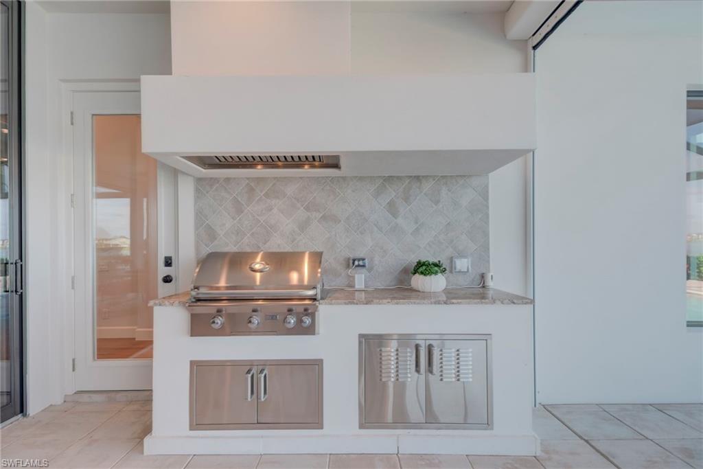 LAKE BABCOCK - Residential