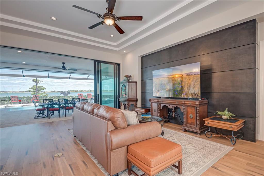 LAKE BABCOCK - Residential