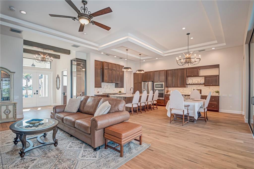 LAKE BABCOCK - Residential