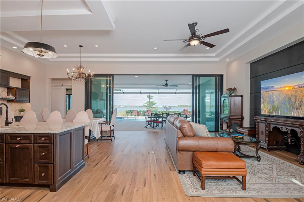 LAKE BABCOCK - Residential