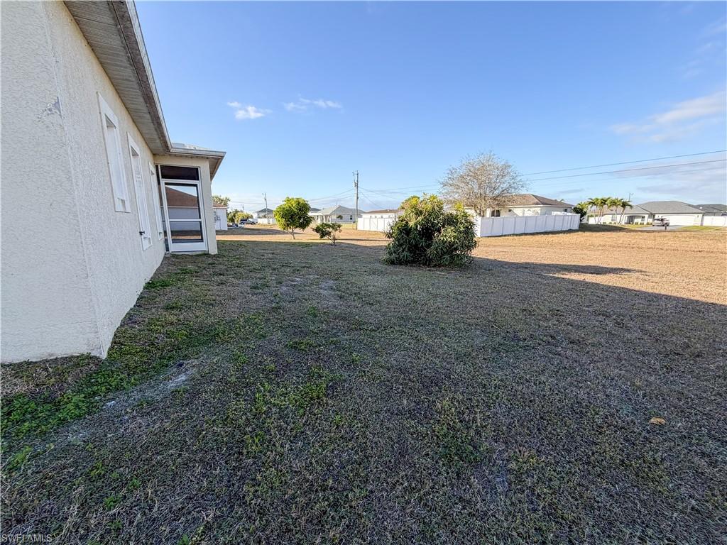 CAPE CORAL - Residential