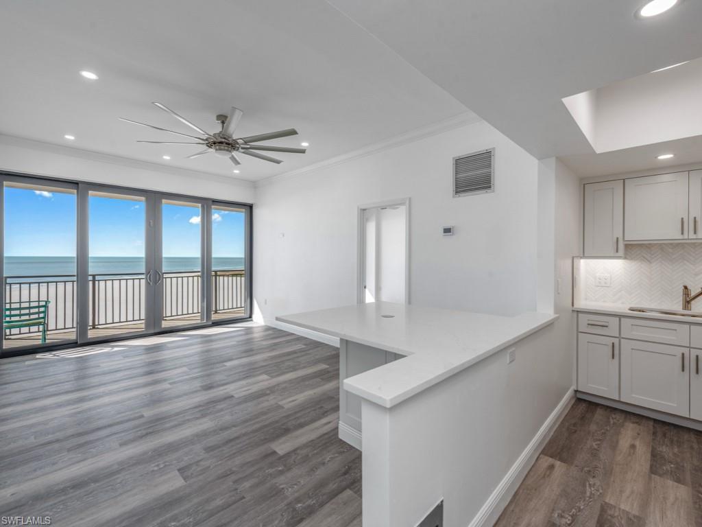 TRADEWINDS APTS OF MARCO ISLAND - Residential