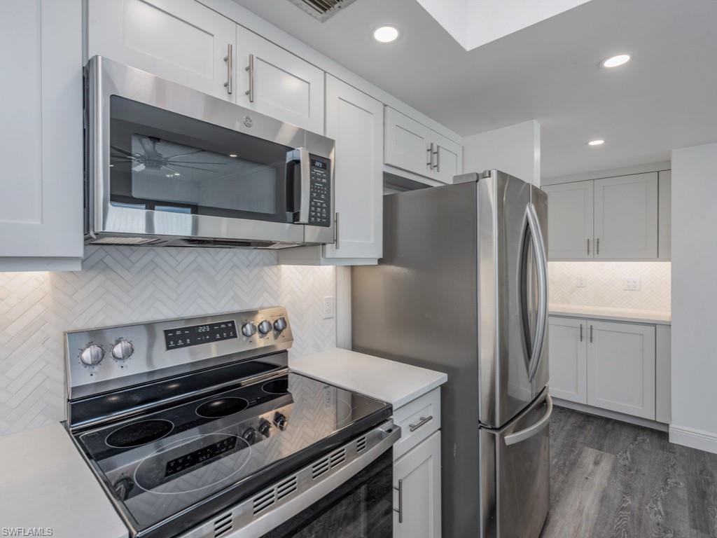 TRADEWINDS APTS OF MARCO ISLAND - Residential