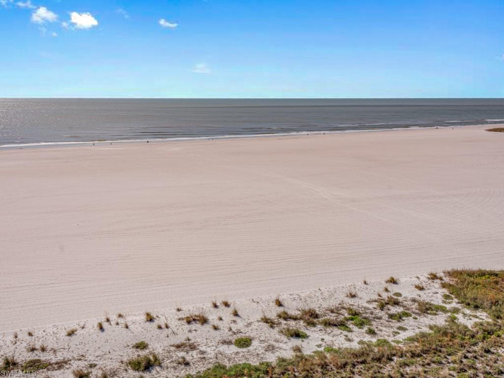 TRADEWINDS APTS OF MARCO ISLAND - Residential