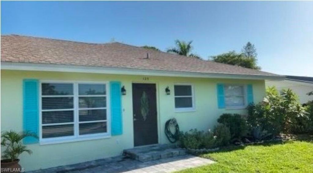 Photo of 125 4th ST, BONITA SPRINGS, FL 34134 (MLS # 226013927)