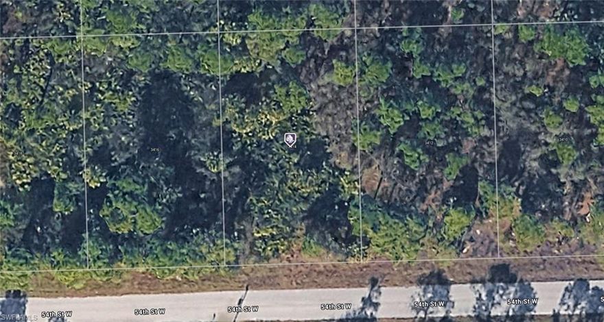 A VACANT LOT IN LEHIGH ACRES IN LEE COUNTY!!!