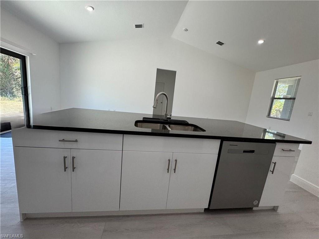 PORT LABELLE - Residential Lease