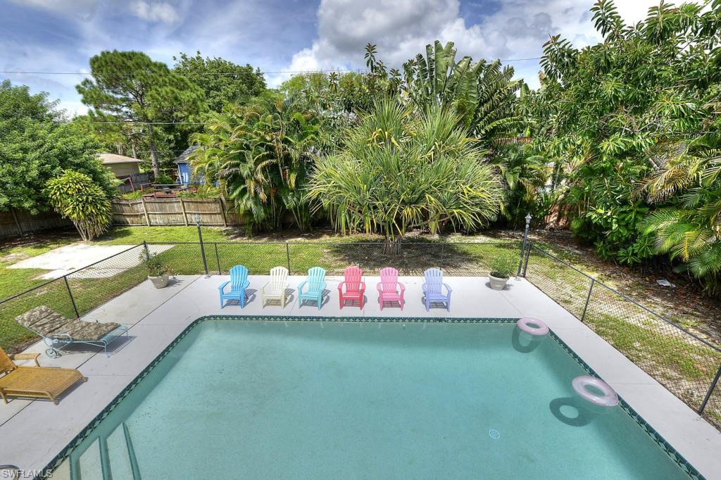 SAN CARLOS PARK - Residential