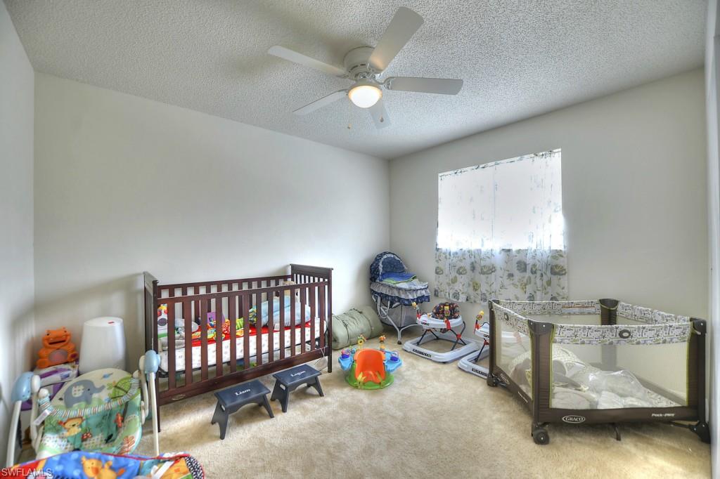 SAN CARLOS PARK - Residential