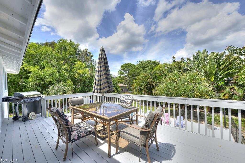 SAN CARLOS PARK - Residential