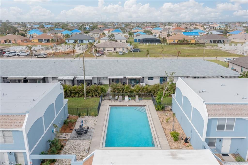 SQUARE ONE CONDO - Residential